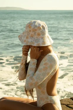 Clearance Bahama Mama Bucket Hat Accessories