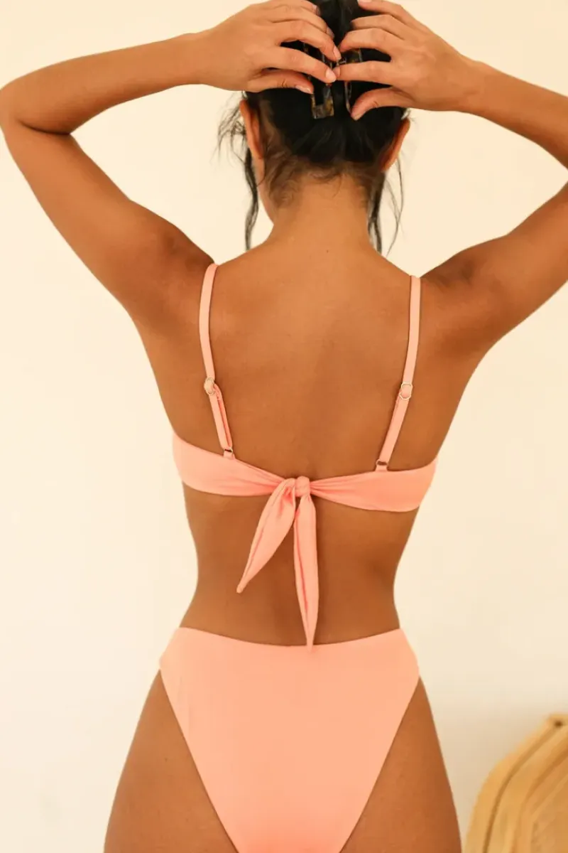 Hot Gigi Top Tops|Underwire